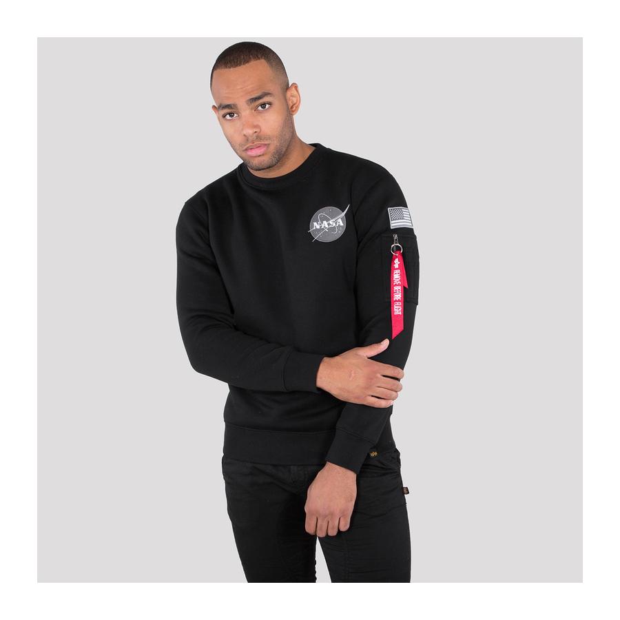 Space Shuttle Sweater - black