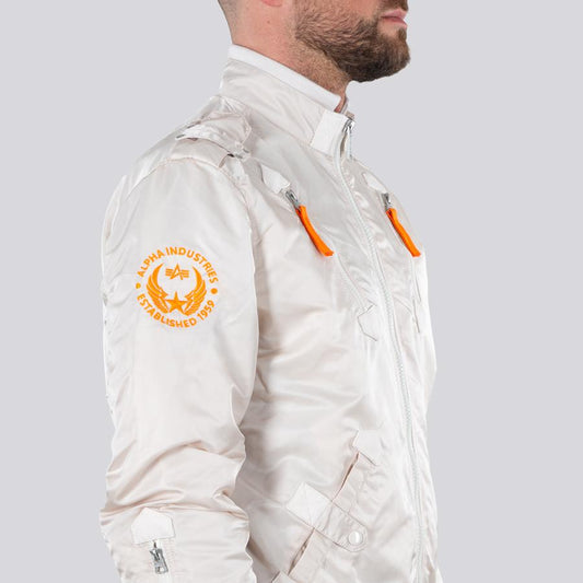 Falcon II - jet stream white